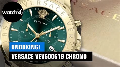 Unboxing Versace VEV600619 Chrono + setting the Chronograph.